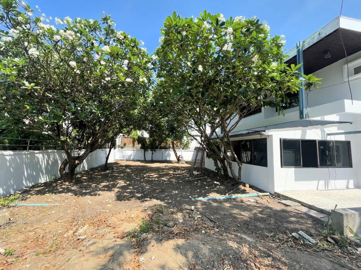 picture #R7209 🎉 281068 House for rent Soi Ratchadaphisek 19 - 19/20