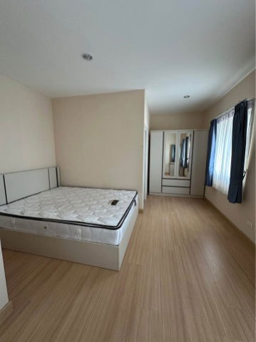 รูป ให้เช่าบ้านเดี่ยวสองชั้น  4 ห้องนอน 4 ห้องน้ำ 1  ห้องครัว  2  ที่จอดรถ - รูปที่ 14/21