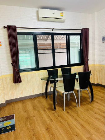 picture Single storey house for rent with 3 bedrooms,2 toilets and 1 kitchen.  - 5/10