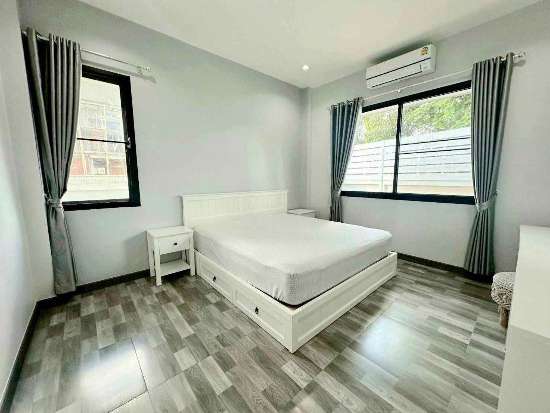 รูป บ้านใหม่ให้เช่า บ้านชั้นเดียวหลังใหญ่ เฟอร์ครบพร้อมอยู่ เลี้ยงสัตว์ได้ T.0946511456 - รูปที่ 13/15