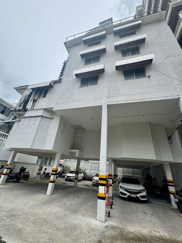 รูป BD1404 อาคารพาณิชย์ให้เช่า ย่านสาทร กรุงเทพมหานคร - รูปที่ 1/8