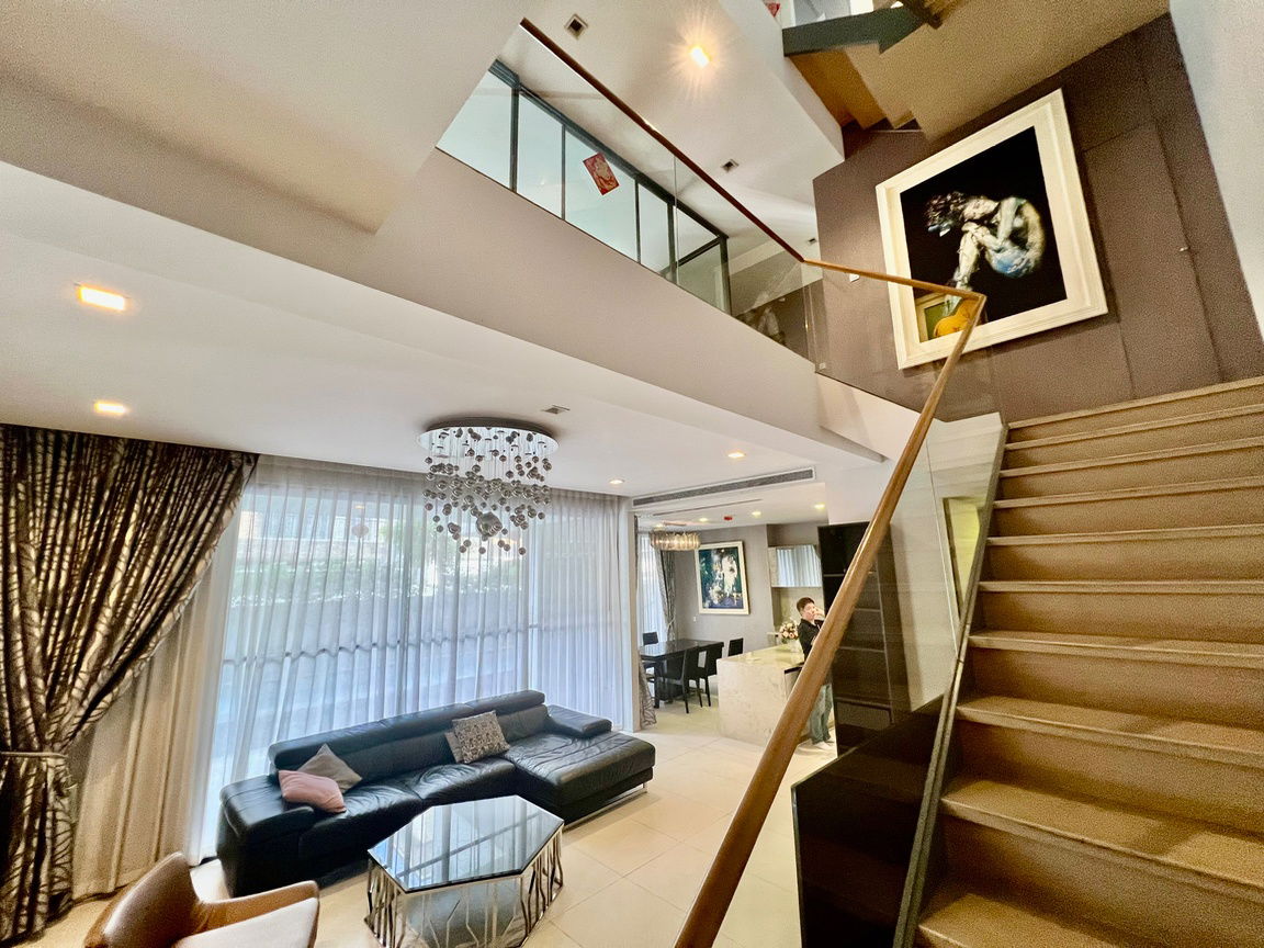 รูป ให้เช่าบ้านเดี่ยว 3 ชั้น สไตล์ Pool Villa โครงการ The Honor บ้านหรูหลังใหญ่ สระว่ายน้ำส่วนตัว ทำเลเลียบด่วน เอกมัย–รามอินทรา เลี้ยงสัตว์ได้ - รูปที่ 14/46