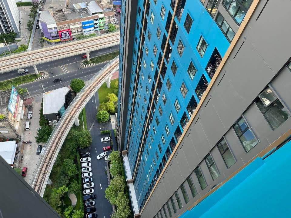 picture Code: KJ9384  for rent The Base Phetkasem 48 // Line ID: @kjcondo (with @) // - 16/19