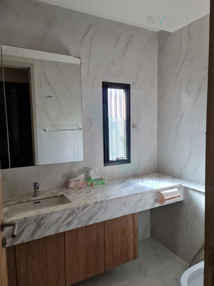 picture For Sell House AQ WELLE 3-story 3 bedroom 4 bathroom - 5/8