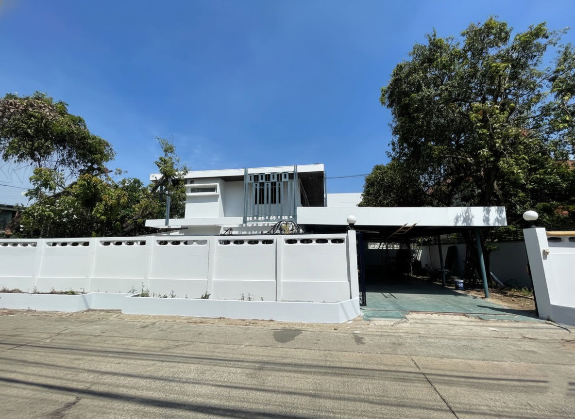 picture WS5221 [Rent] Single house Ratchadaphisek 19 💰 Rent 100,000 baht/month 📍 MRT Ratchadaphisek - 2/20