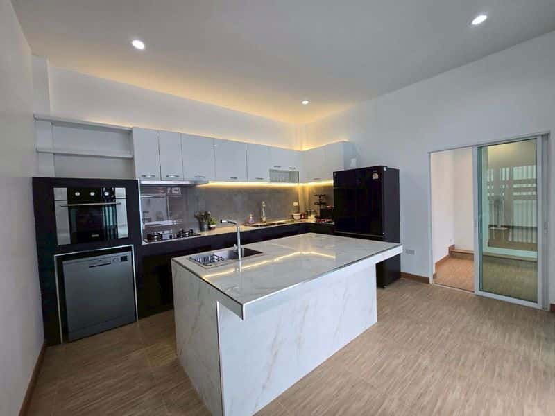 picture Luxury Pool Villa for Rent with Private Saltwater Pool – Chao Khun Village, Near Big C Mae Hia & International Schools  - 9/19