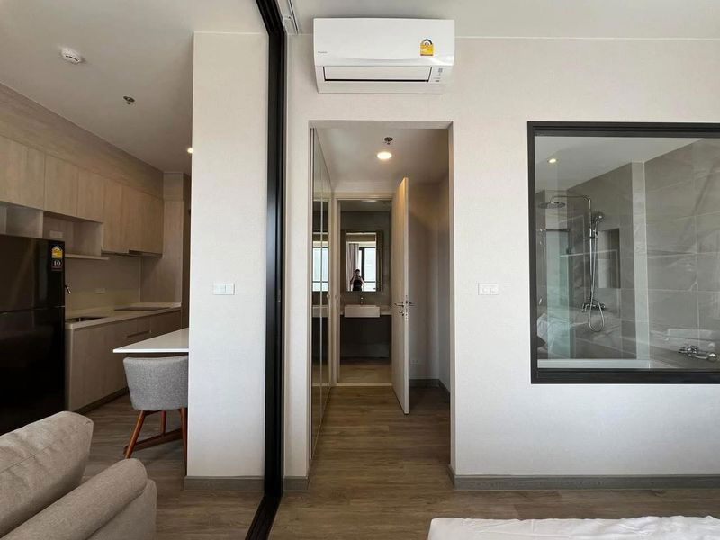 picture For rent: Keen Center Sriracha, city center, community area, opposite Robinson Department Store - 2/5