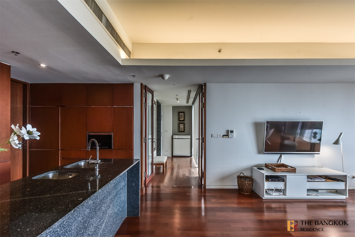 picture Ideal City Living at a Great Price Hansar Residences Bangkok - 8/10