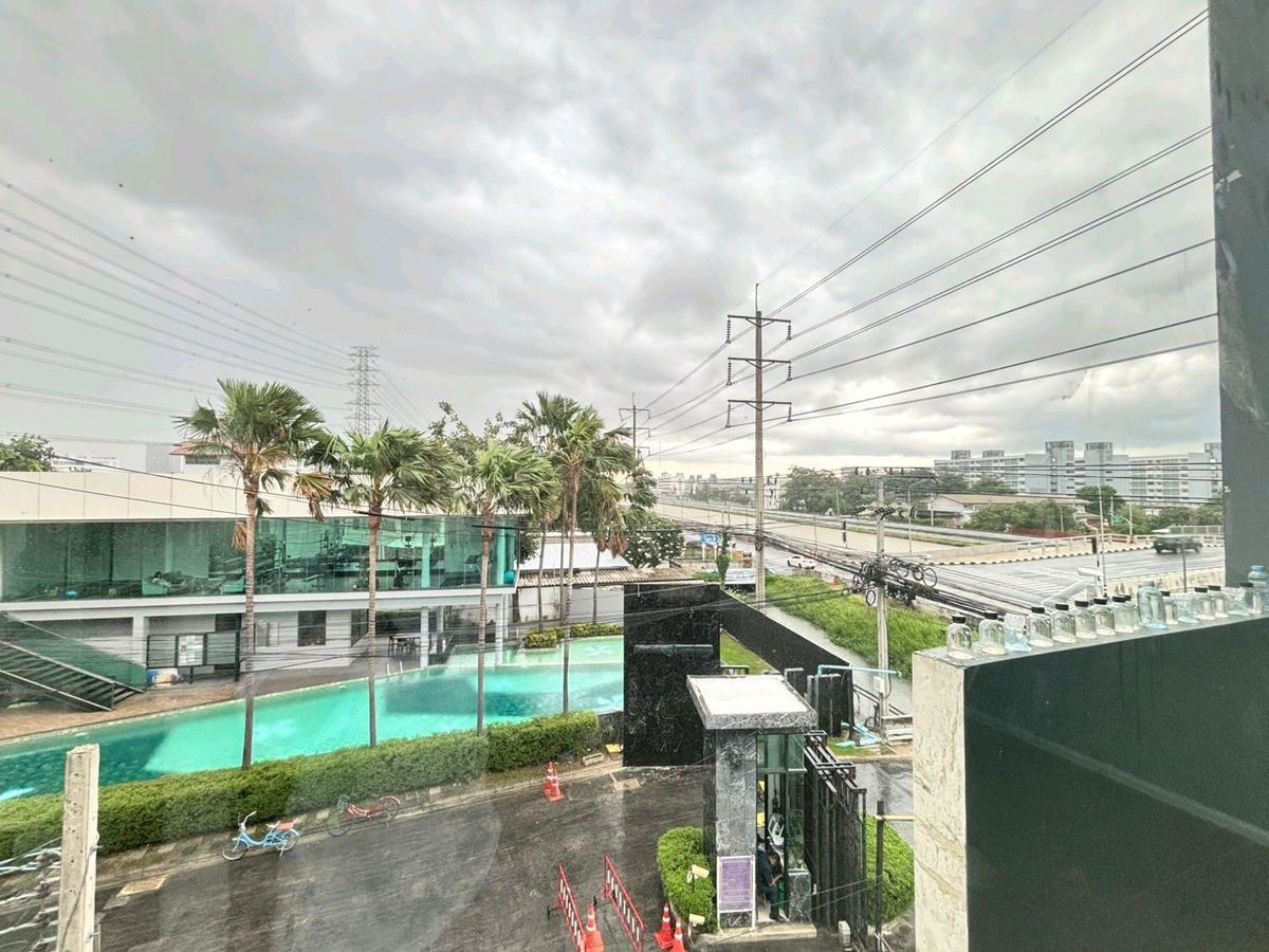 รูป 🏢 ให้เช่า Home Office 3 ชั้น Modern Luxury TownHome 📍 ทำเลทอง ติดถนนประชาชื่น - รูปที่ 10/12