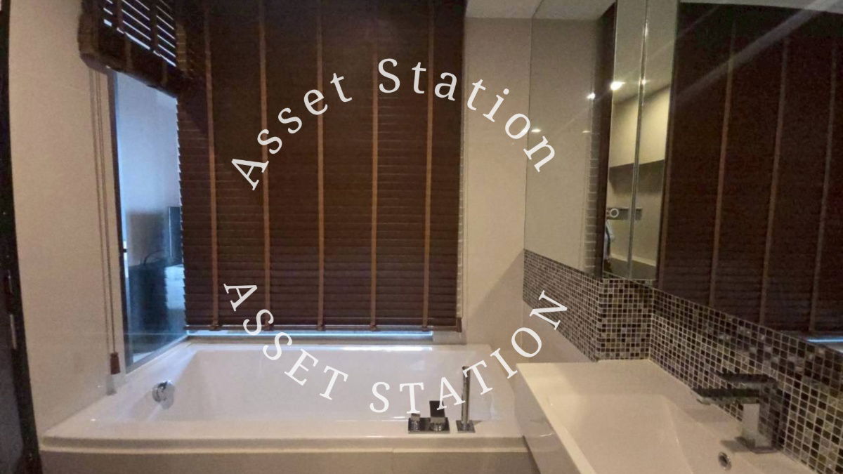 picture For rent: Rhythm Sukhumvit 44/1 - 1 bedroom, 1 bathroom, near BTS Phra Khanong - 7/8