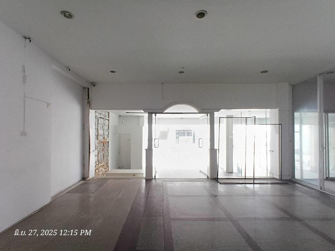 picture SHOP_HOUSE for sale Jom Phon Chatuchak Bangkok - 24/40