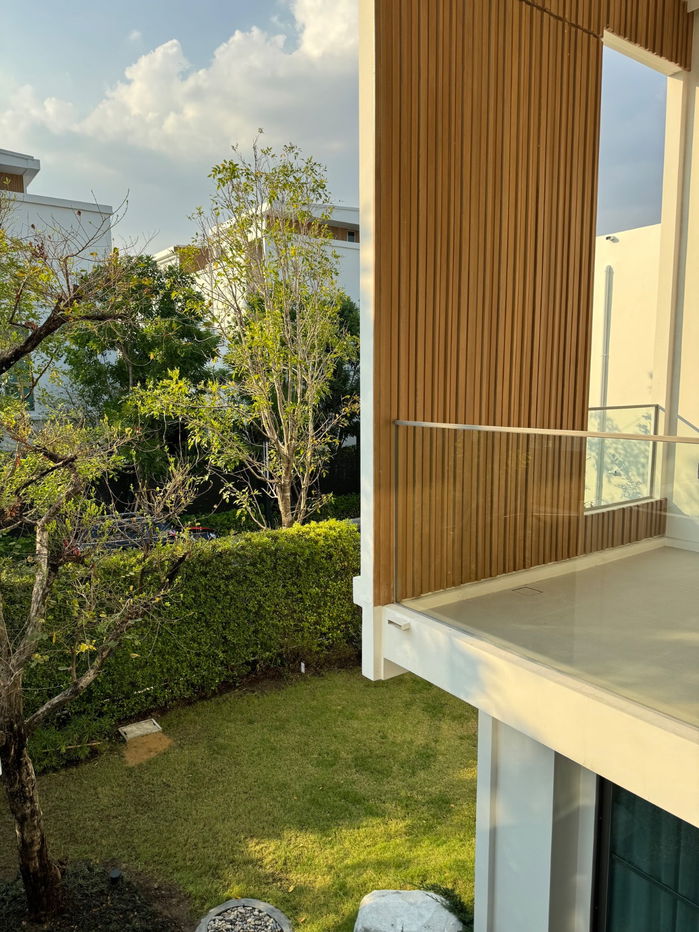 picture 🏡😊 House for rent at Vive Rama 9. Beautifully decorated and ready to move in. 🐶Pets are welcome. - 17/18