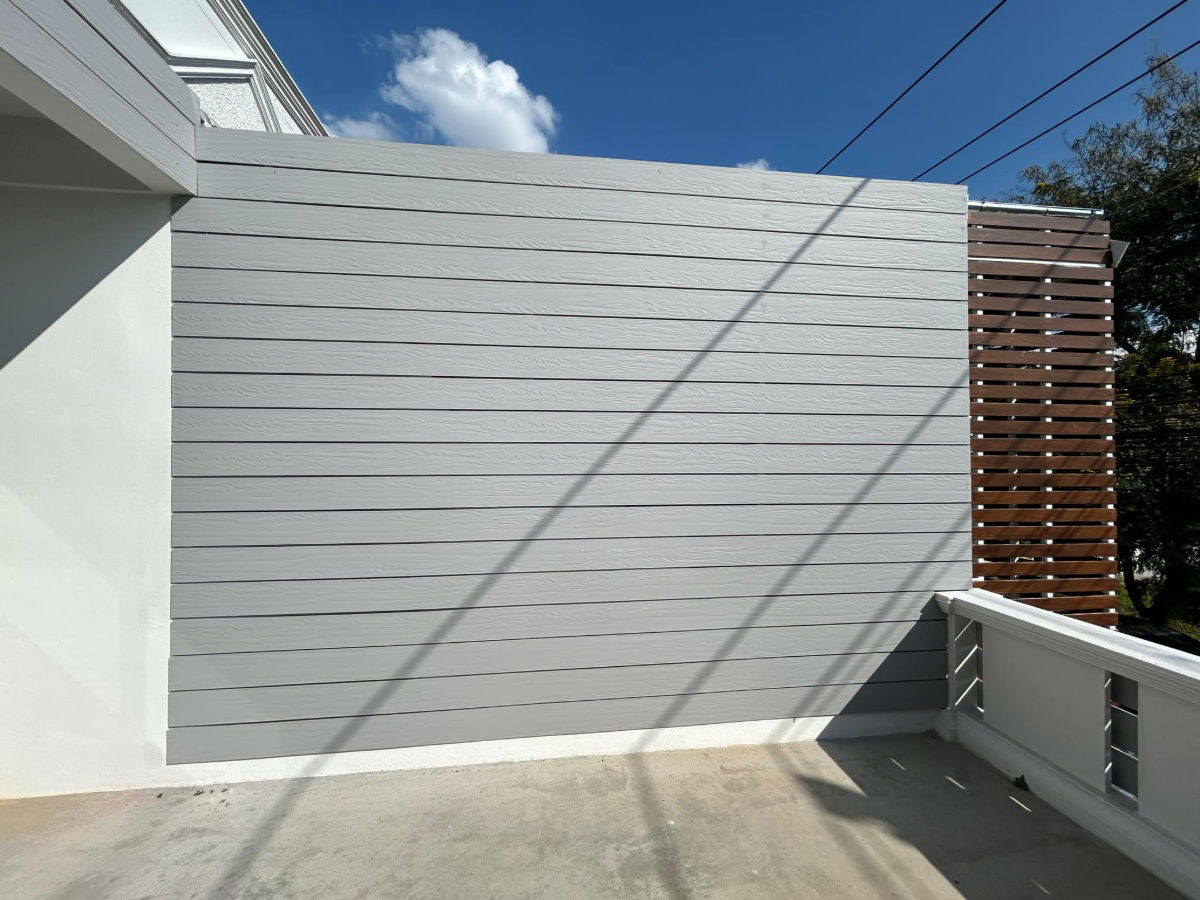 picture Two-storey townhouse for rent  with  2 bedrooms   and 2 toilets. - 15/17