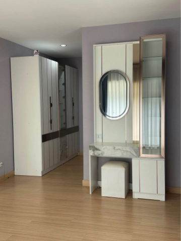 รูป ให้เช่าบ้านเดี่ยวสองชั้น  4 ห้องนอน 4 ห้องน้ำ 1  ห้องครัว  2  ที่จอดรถ - รูปที่ 9/21