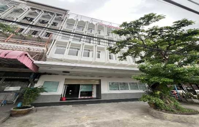 ให้ เช่าตึกแถว 5 ชั้น 2 คูหา รีโนเวทใหม่ ติดถนนถนนบรมราชชนนี ใกล้เซ็นทรัลปิ่นเกล้า ทำเลทองย่านปิ่นเกล้า