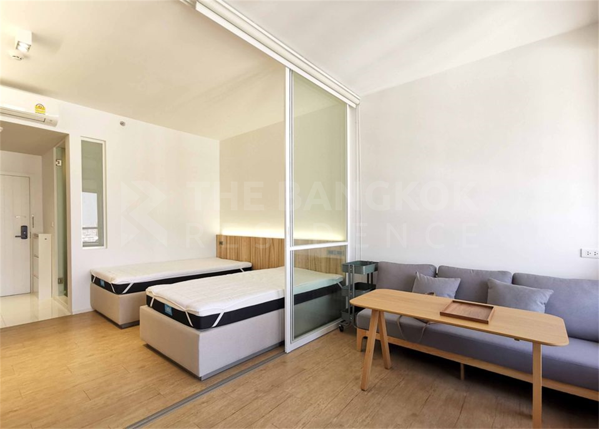 picture Triple Y Residence near MRT Sam Yan Station Book quickly before the room is gone!! - 1/8