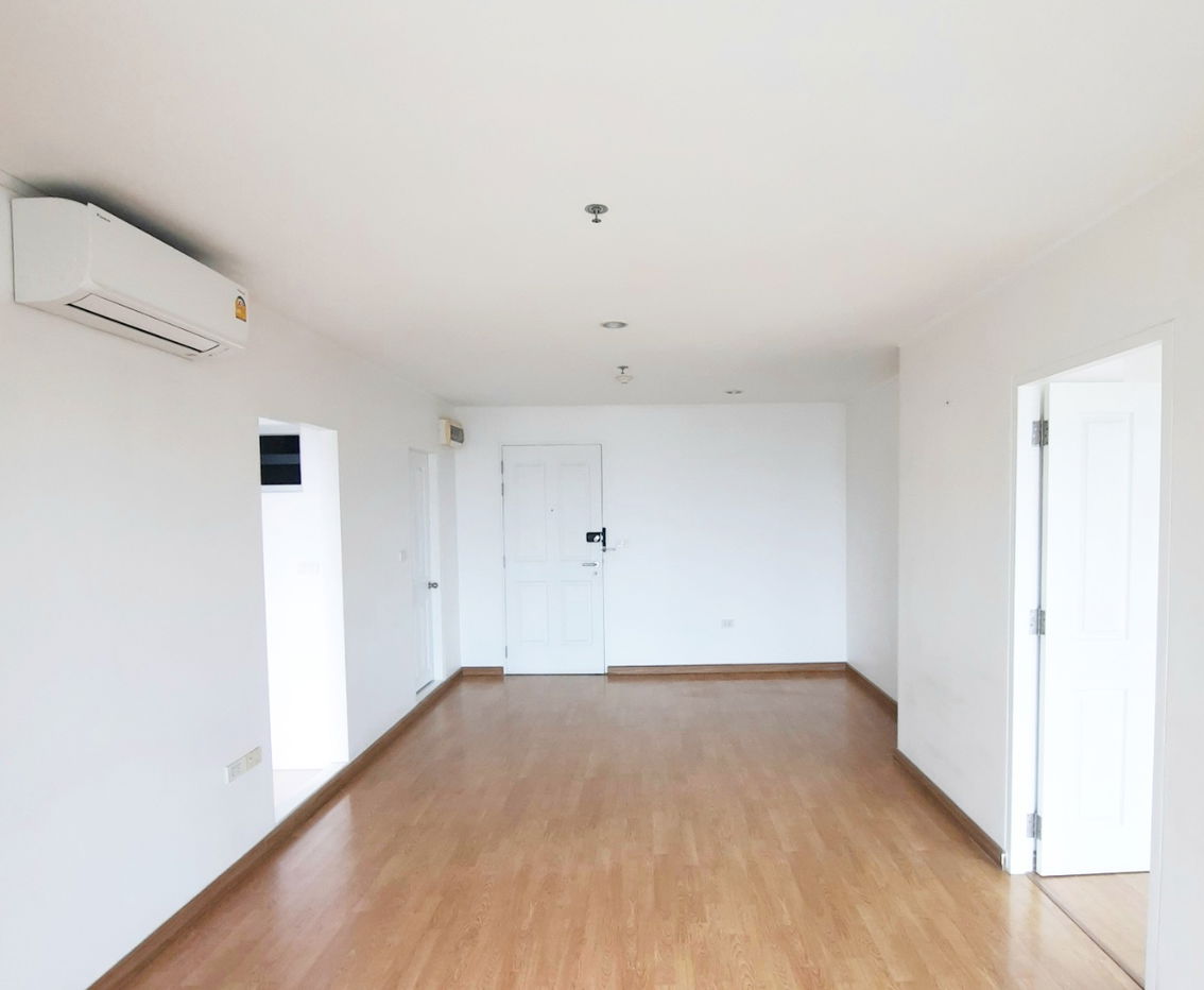 picture Room for Rent 19,000 per month (contact 1 year)  - 3/10