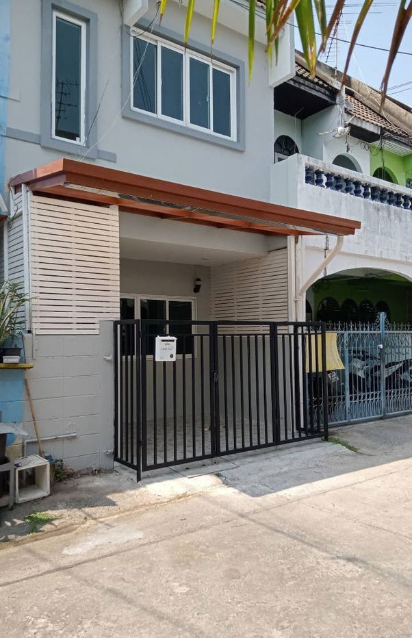 รูป ขายบ้านทาวน์เฮ้าส์ 2 ชั้น รีโนเวทใหม่สไตล์มินิมอล ทำเลรามคำแหง 106 - รูปที่ 13/20