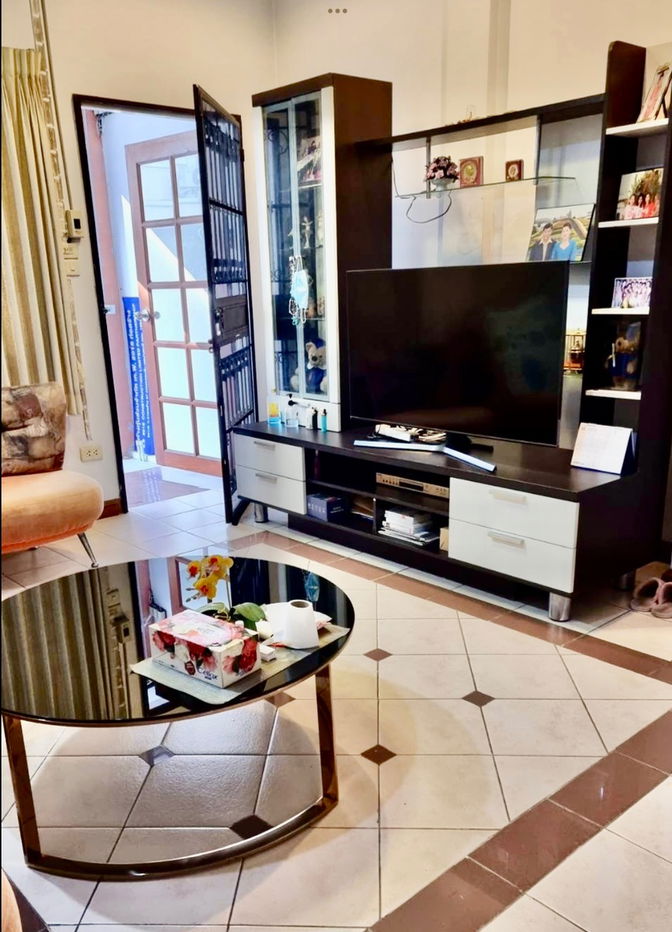 picture For Sale: 3-Storey Townhome at Ketnuti Charmaine Village, Ladprao 87 Prime Ladprao Location | Convenient Access | Great Value Investment Opportunity - 2/6