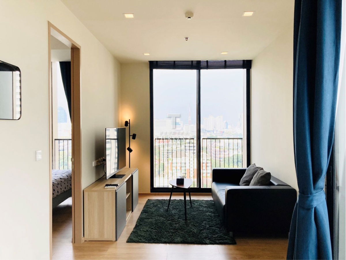 picture Noble Around 33 ðPN-00000928ð - 1/19