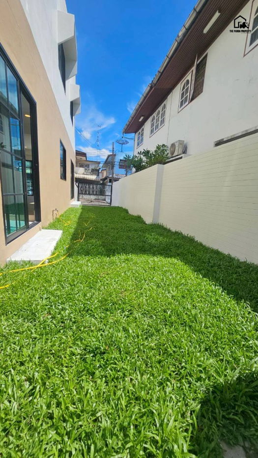 รูป บ้านสวย ทำเลบางนา–ลาซาล  ที่สุดของทำเล - รูปที่ 2/12