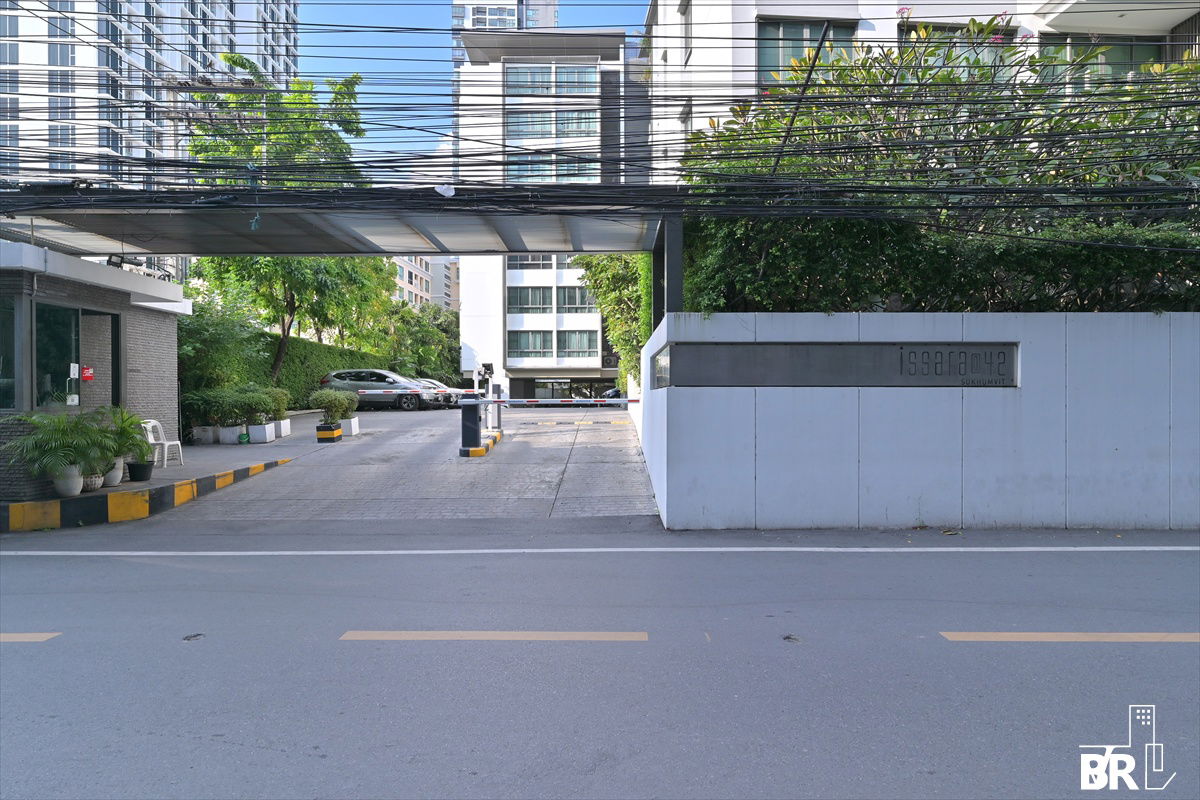 picture 💖✨Spacious & Fully Furnished Unit ✨💖 - Issara@42, near BTS Ekkamai - 1/5