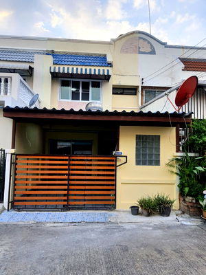 เช่าทาวน์โฮม ถนนราชพฤกษ์ : ให้เช่าบ้านทาวน์เฮ้า 2 ชั้น ซอยท่าอิฐ หมู่บ้านร่มรื่นวิลล์ 2 ใกล้ MRT ไทรม้า