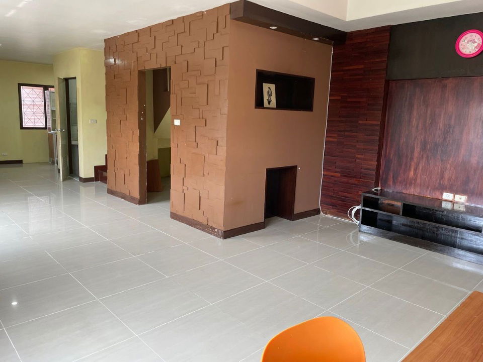 รูป ให้เช่าทาวเฮาส์3 ชั้น  หลังมุม 4 ห้องนอน ลาดปลาเค้า ซอย 72 - รูปที่ 11/23