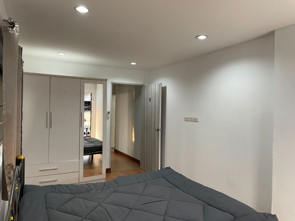 รูป ขาย ทาวน์เฮ้าส์ 3ชั้น ประชาราษฎร์บำเพ็ญ16, ห้วยขวาง ใกล้ MRT, BigC, Lotus  - รูปที่ 5/10