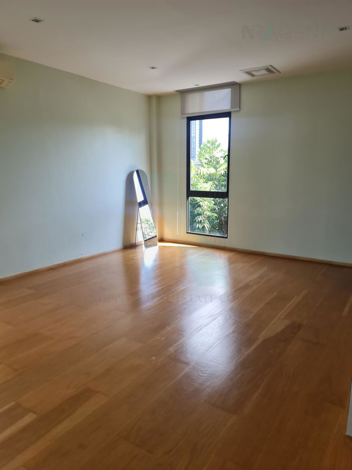 picture For Sell House AQ WELLE 3-story 3 bedroom 4 bathroom - 7/8