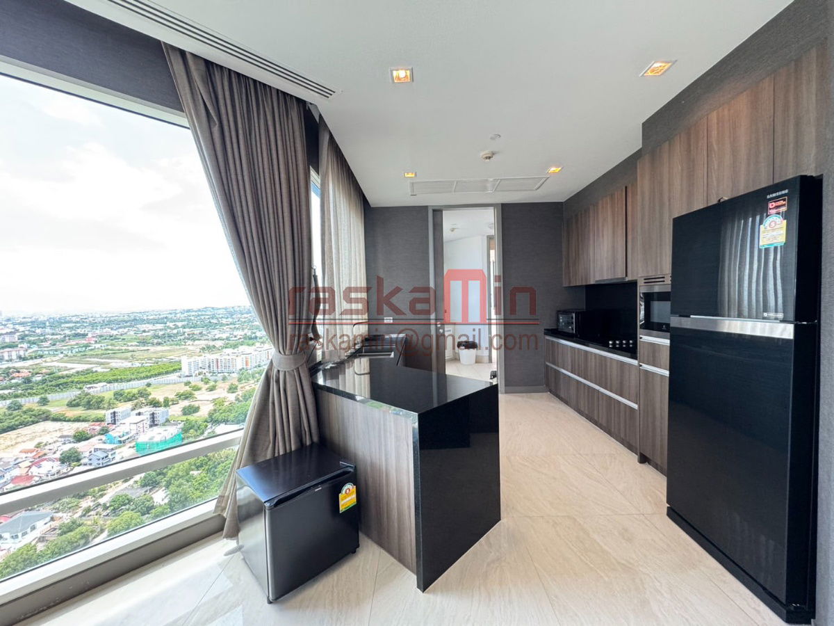 picture For Sale – Spacious 4-Bedroom Condo at Reflection Jomtien - 10/31