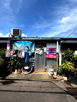 ทาวน์โฮม เขตลาดกระบัง : ขายถูก ทาวน์เฮ้าส์ 1 นอน ซอยเคหะร่วมเกล้า6แยก4