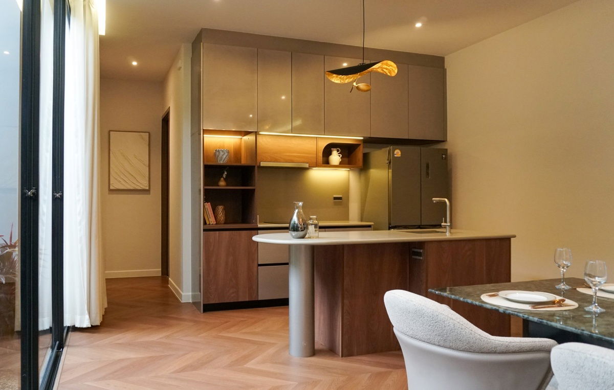 รูป TA8410📲LineID @556ryccg🏛️บ้านหรู 540ตรม 4ห้องนอนใหญ่ 1ห้องแม่บ้าน🏢ลิฟท์🌳Courtyard BuGaan กรุงเทพกรีฑา พร้อมเฟอร์นิเจอร์ ใกล้โรงเรียนนานาชาติ - รูปที่ 13/33