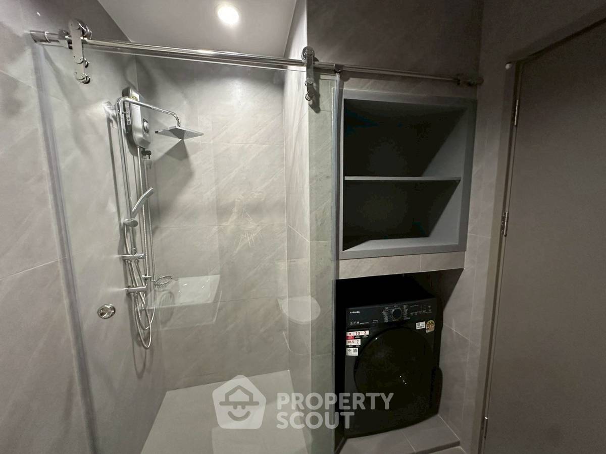 picture 1-BR Condo at IDEO Sukhumvit - Rama 4 near BTS Phra Khanong (ID 2377771) - 3/12