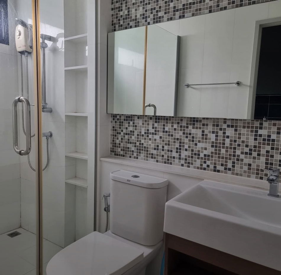 picture Urgent sale 📍 Aspen Lasalle 📍 Fully furnished and equipped, near MRT Sri Lasalle - 6/6