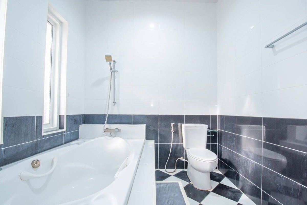 รูป ให้เช่าพลูวิลล่า พัทยา ลดราคาพิเศษเพียง 90,000บาท/เดือน ห้วยใหญ่ - รูปที่ 20/47