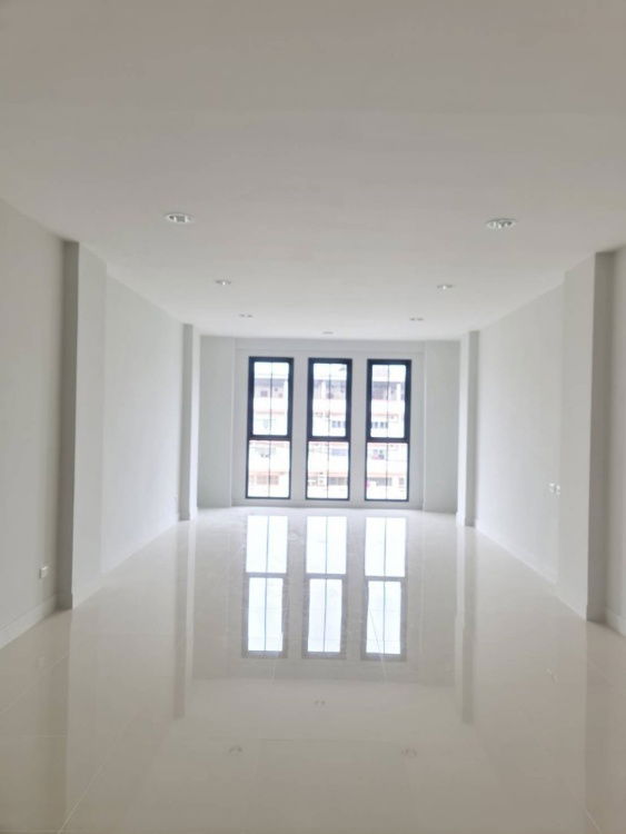 รูป 🏢 ให้เช่า อาคารพาณิชย์หรู – โครงการ The Master @ BTS อ่อนนุช–พัฒนาการ - รูปที่ 4/8