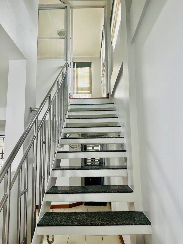 picture For Sale: 3-Storey Townhouse at Merit Place Ladprao 87  Prime Location Near Ekamai–Ramintra Expressway | Multiple Access Routes  - 7/14