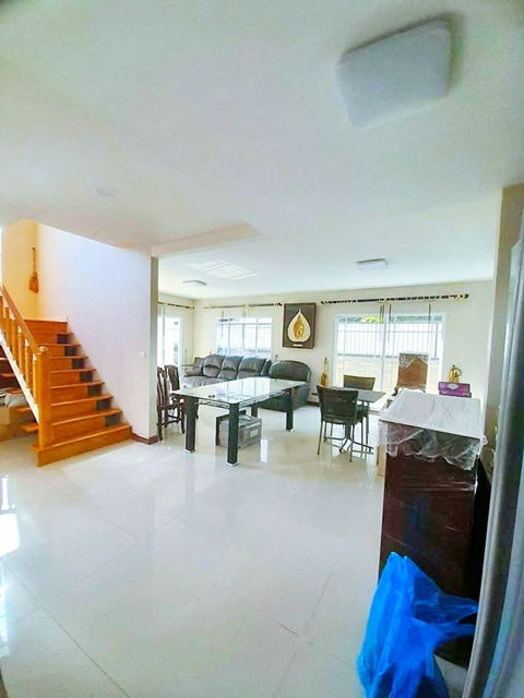 รูป ให้เช่าบ้านเดี่ยว 2 ชั้น สุดหรู เฉลิมพระเกียรติ ร. 9 ซอย 87 คฤหาสน์ พร้อมเฟอร์ฯ 62ตร.วา. เดอะ พาซิโอ มอลล์ 3.2 กม. ARL บ้านทับช้าง 900ม. - รูปที่ 3/8