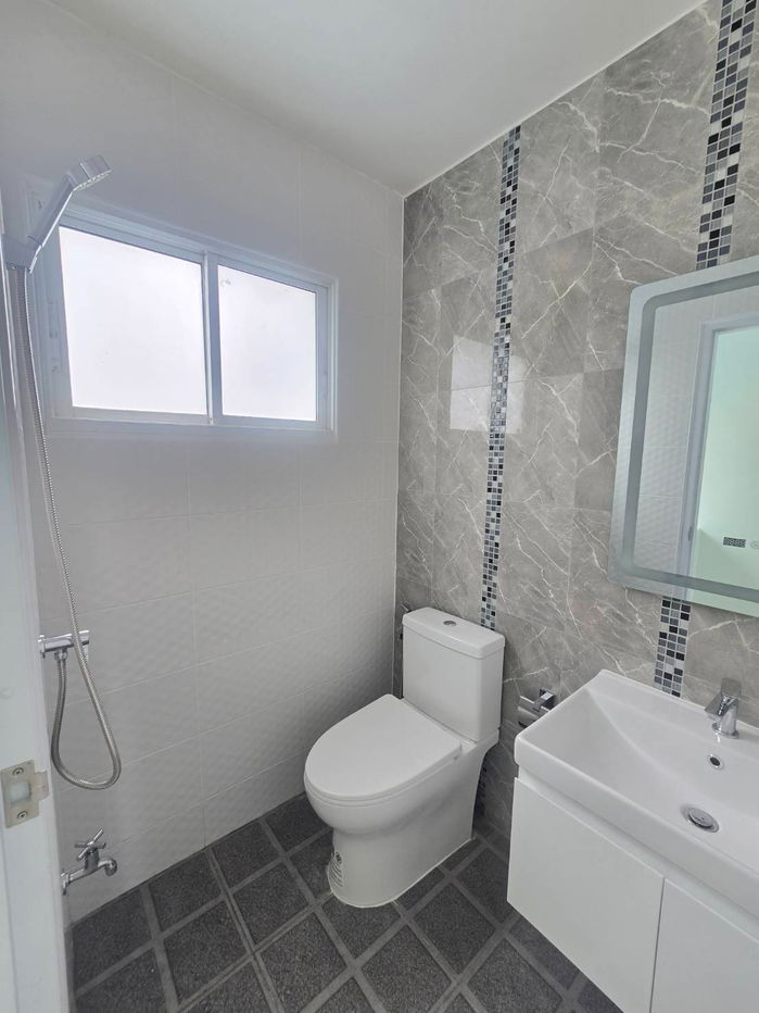 รูป Home Office แต่งใหม่ ม.อาร์เค บิซ เซ็นเตอร์ มอเตอร์เวย์–แอร์พอร์ตลิงค์ RK Biz Center Motorway–Airport link ทำเลดี ค้าขายได้ ติดถนนใหญ่ - รูปที่ 29/48