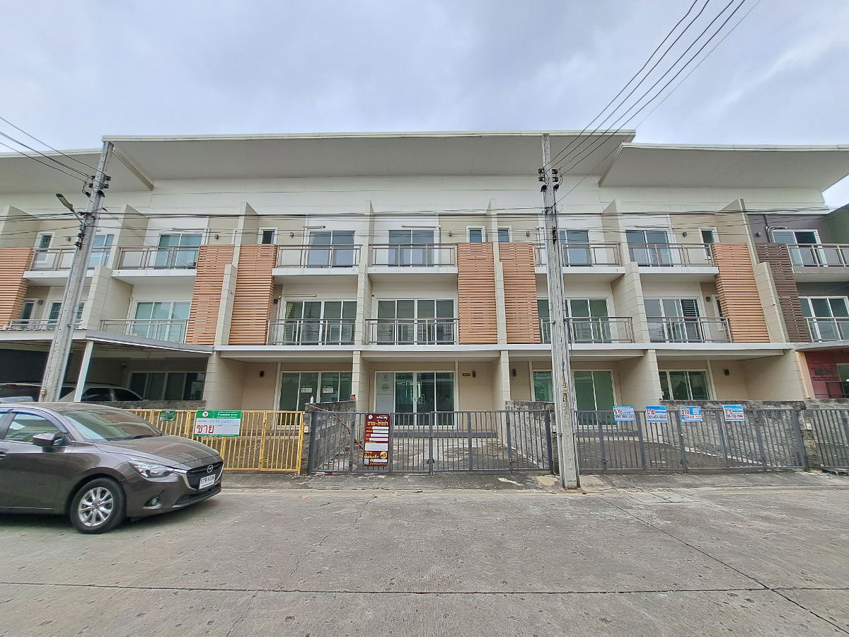 รูป AI 0144 : บ้านอยู่เย็น ดีลักซ์ ทาวน์  - รูปที่ 1/44