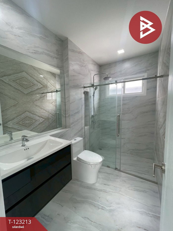 รูป  171.8 ตรว ขายบ้านเดี่ยวพูลวิลล่าสไตล์อังกฤษ ใจกลางศรีราชา โครงการ Happiness Home Sriracha ใกล้เซ็นทรัล ศรีราชา พร้อมอยู่  - รูปที่ 12/15