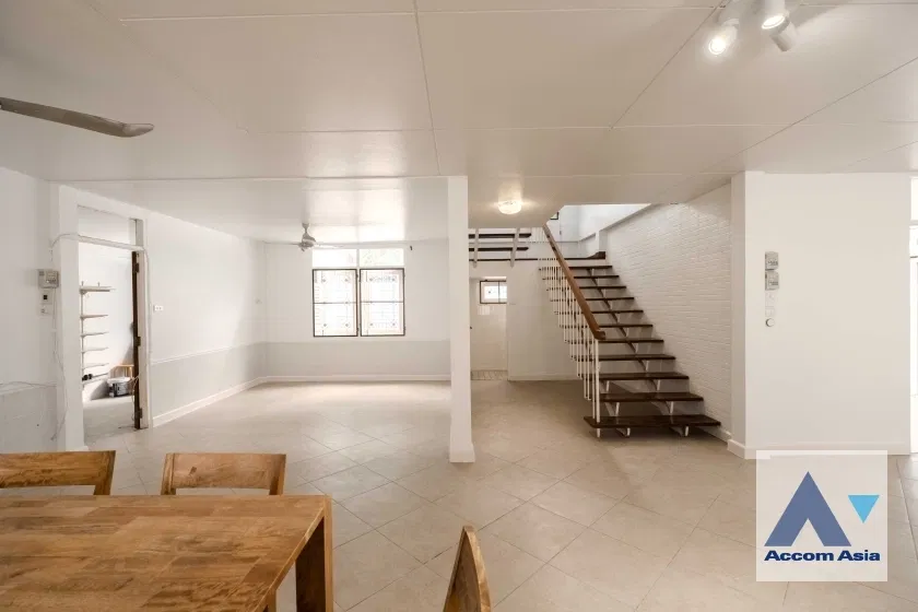 picture 🔼🔽 AccomA 📩  3 BR House in  Lumphini (AA39204) - 5/13