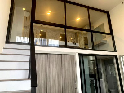 ขายคอนโด : ขายคอนโด Knightsbridge Space Ratchayothin ใกล้ BTS พหลโยธิน 24 duplex 2 ชั้น 80 ตรม ชั้น 31