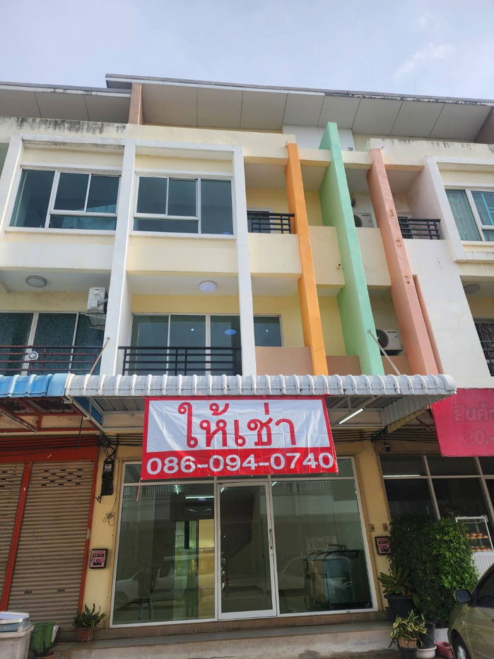 picture Shophouse for rent  Lumlukka Klong 4 Pathum Thani. near Lad Sawai market, Great location.  - 2/12