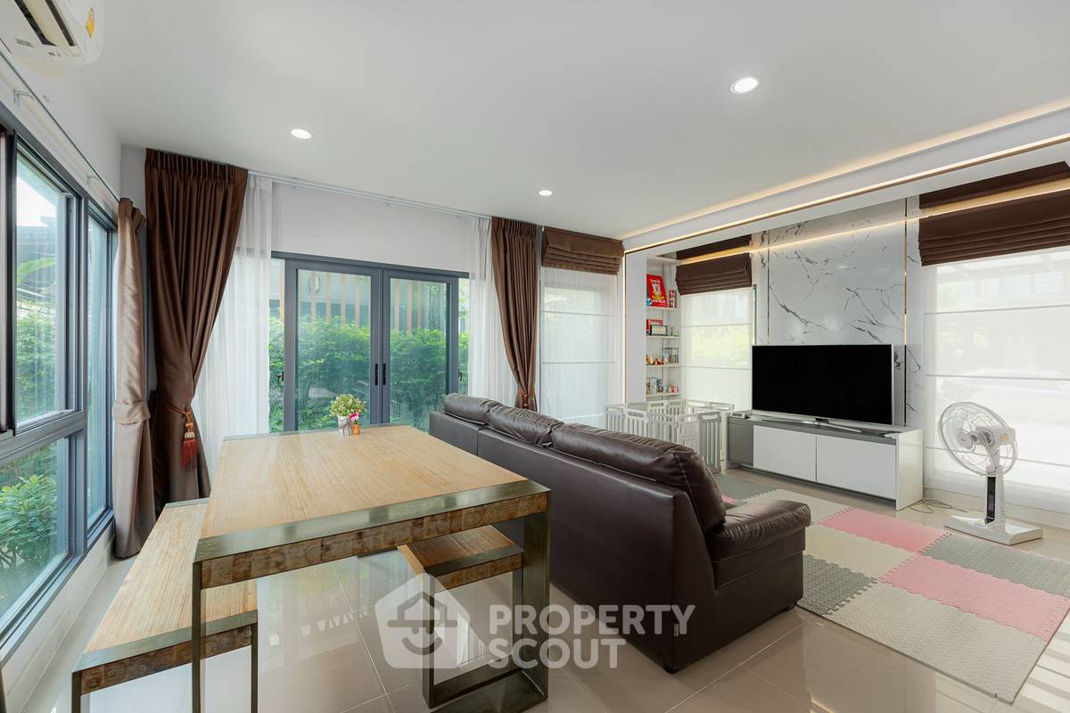 รูป บ้าน 4-ห้องนอน ใน ทุ่งครุ (ID 2379902) - รูปที่ 1/26