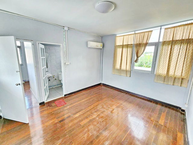 picture Soi Prachachuen2-6Bridge99 450m. 2-story house 3-4bed for rent 61sq.wa.MRT BangSon 1.5km. 198sq.m. - 4/8