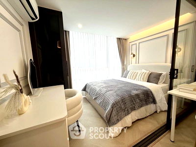 Condos for sale MRT Huai Khwang : 1-BR Condo at The Kris Ratchada 17 near MRT Sutthisan (ID 2378994)
