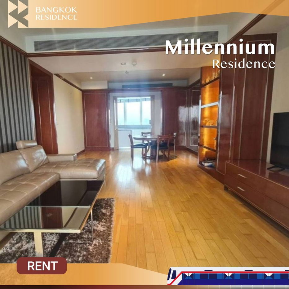 รูป  วิวสวยจากชั้นสูง! 🌃 Millennium Residence ใจกลางเมือง 💫 ใกล้ BTS อโศก - รูปที่ 1/10