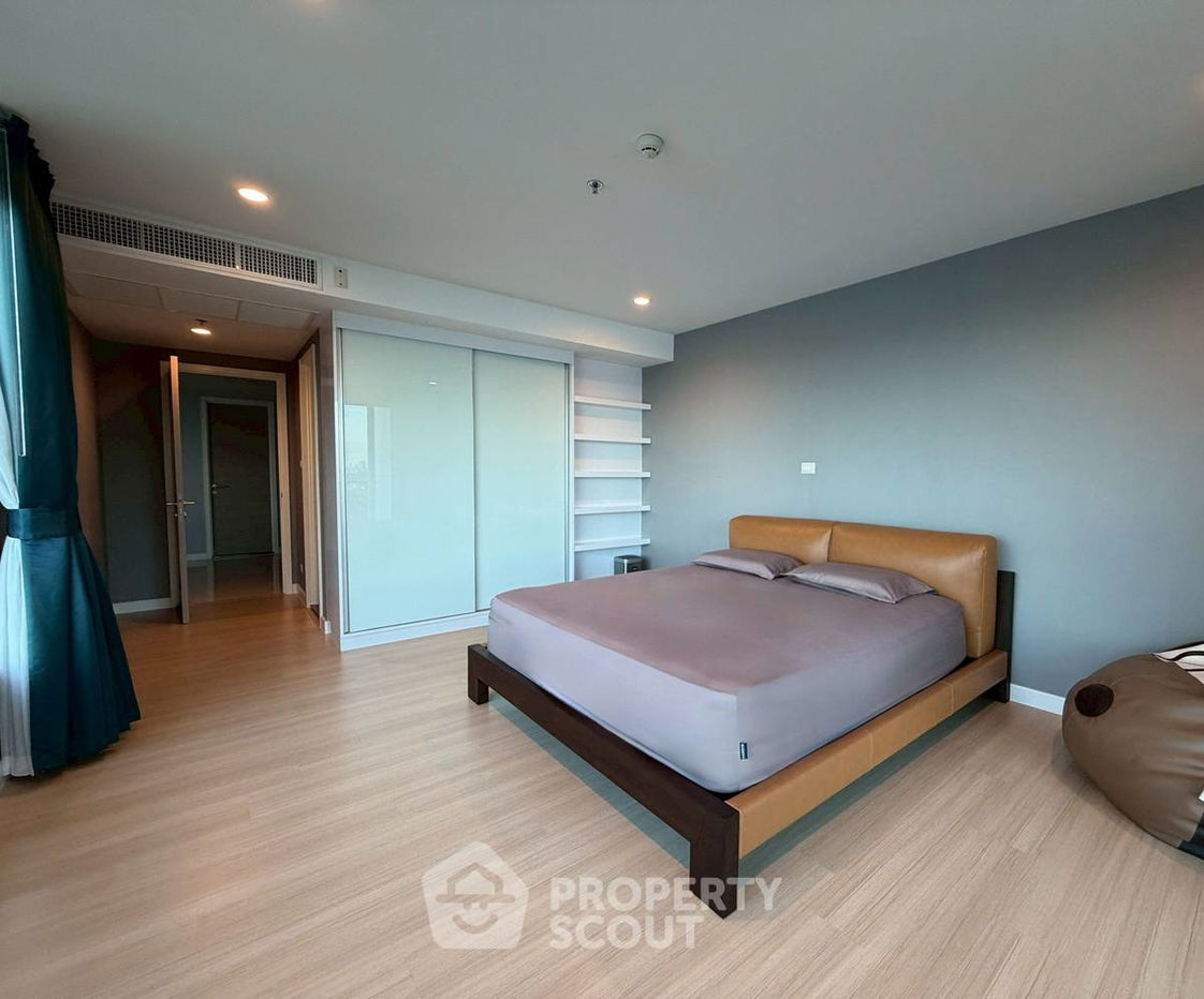 picture 3-BR Condo at Supalai Riva Grande close to Phra Ram 3 (ID 2379767) - 10/21